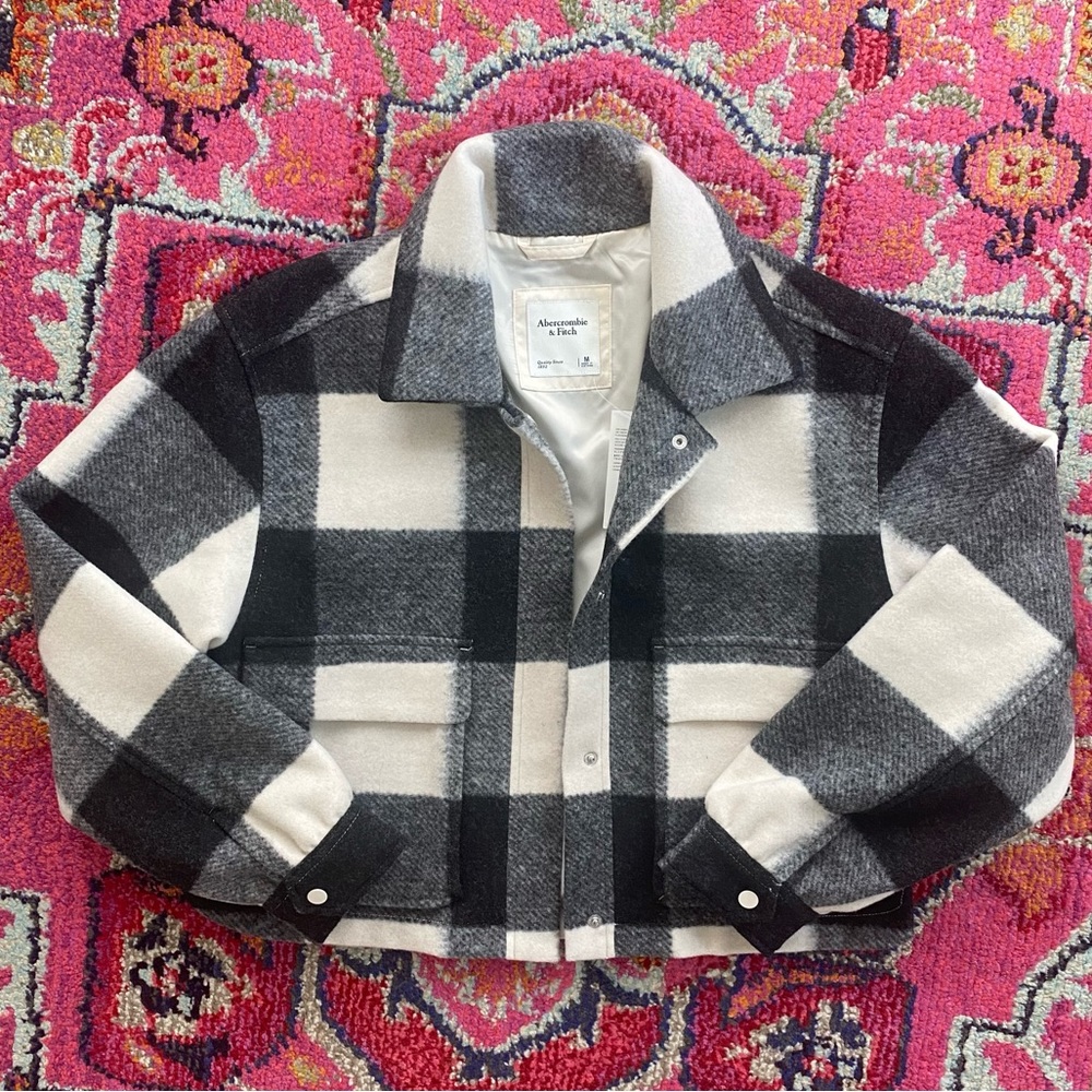Abercrombie Crop Plaid Jacket- M NWT